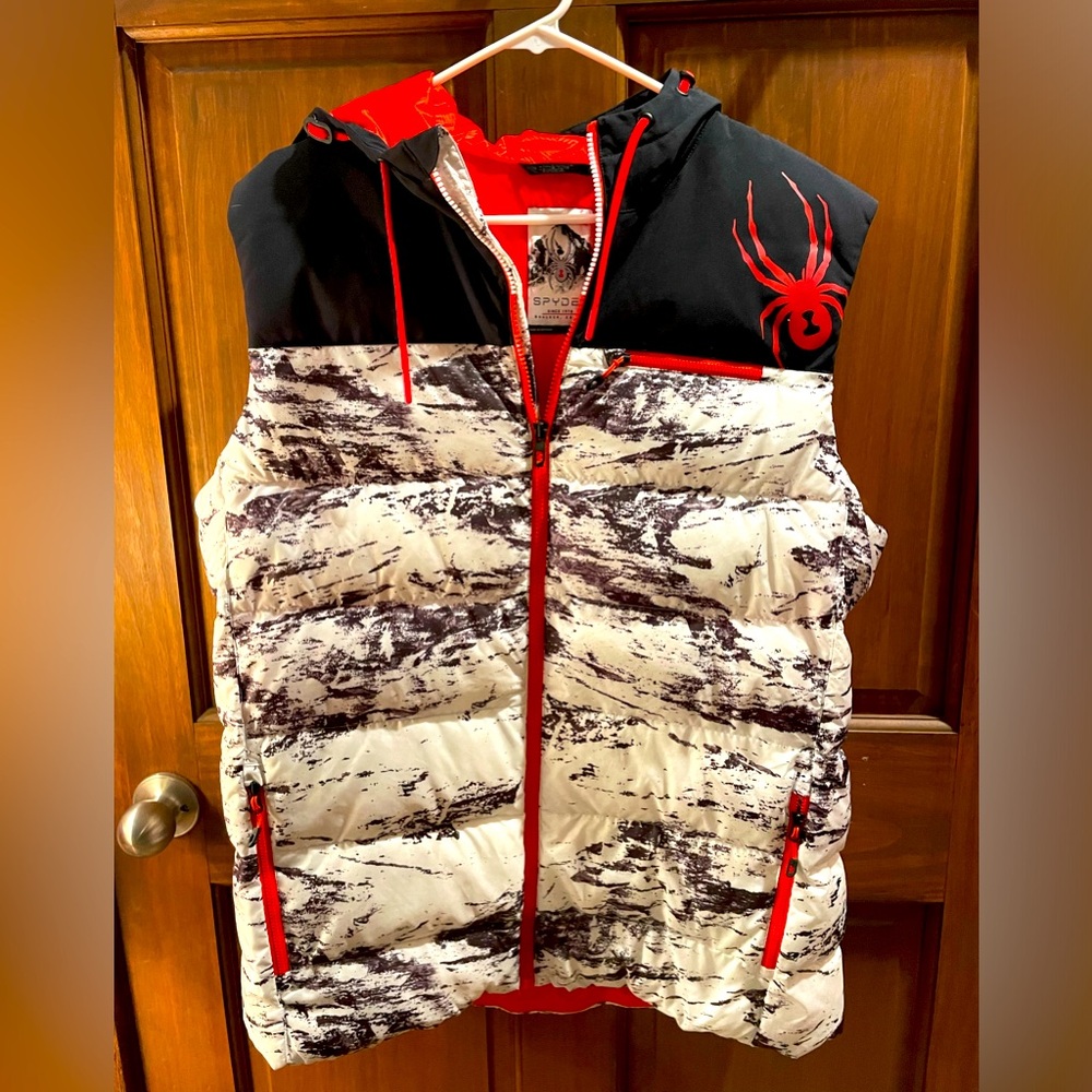 Spyder puff vest size large